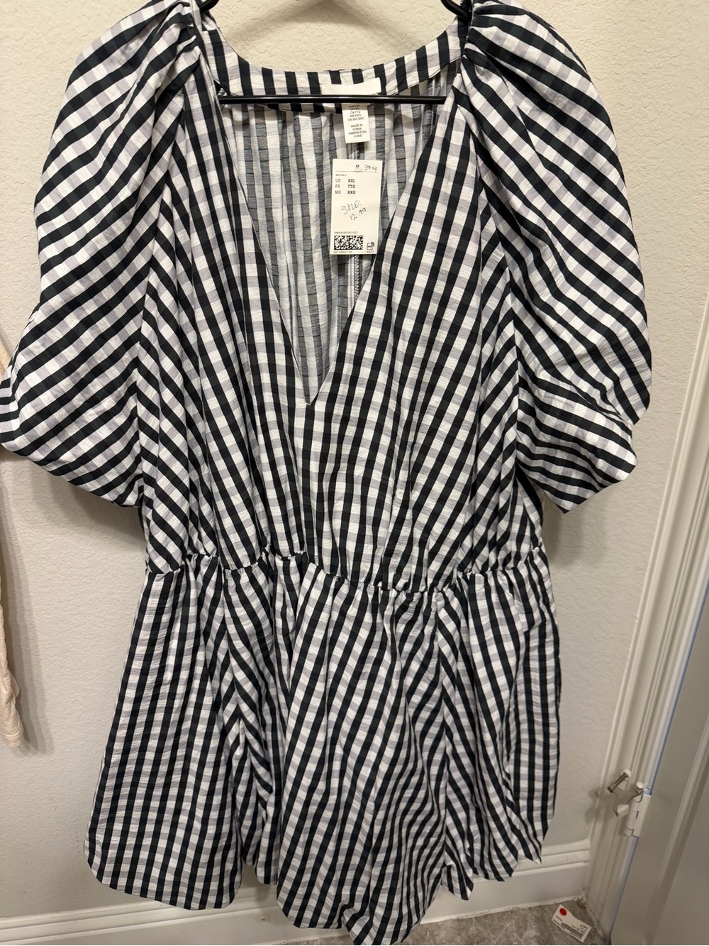 H&M Black and White Striped Gingham V-Neck Dress New